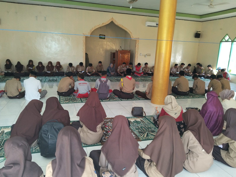 Tingkatkan Literasi Al Quran, MAN 1 Baubau Raih 12 Kali Khataman Al Quran di Bulan Suci Ramadhan