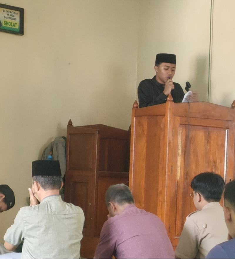 Siswa MAN 1 Baubau Tampil Sebagai Khatib Jumat Di Masjid Al Kautsar