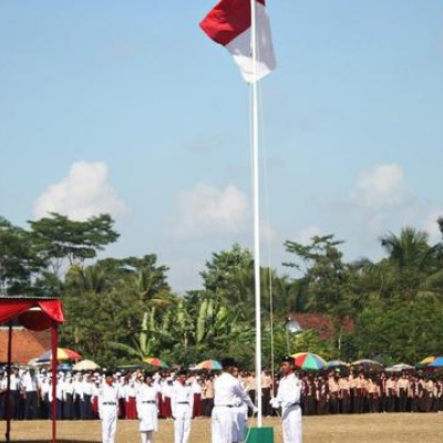 Kegiatan Upacara Bendera